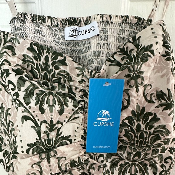 Cupshe Royal rendezvous dress - Picture 3 of 5